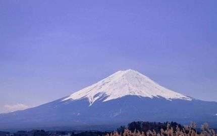 富士山属于谁的，为什么“富士山”只属于私人的私产领地而不属于日本国家所有的国土